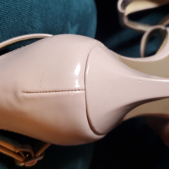 Bandolino Heels - Picture 9 of 9